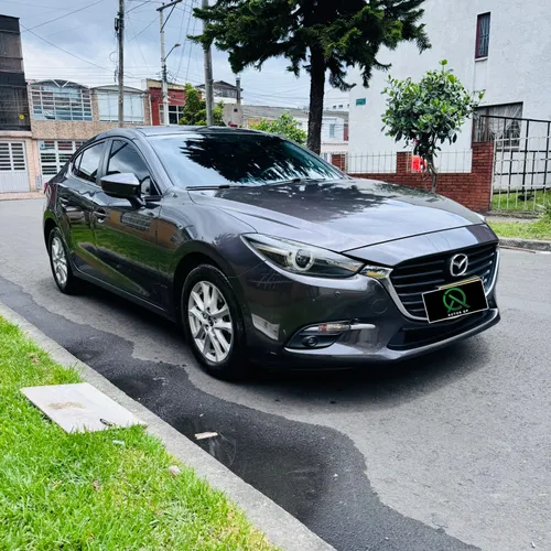 MAZDA 3 Touring MT 2000CC 6AB MODELO 2020