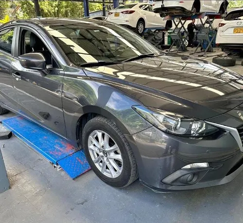 Mazda 3 Touring Sedan 2016