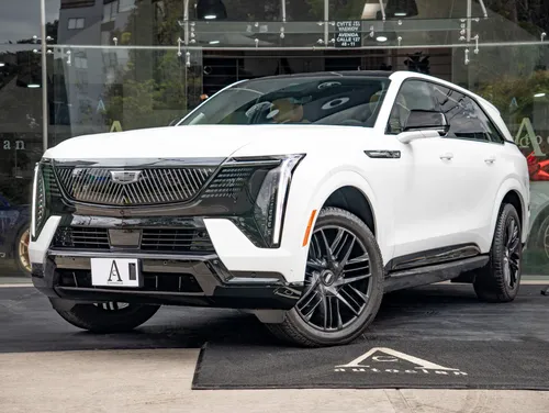 CADILLAC ESCALADE IQ