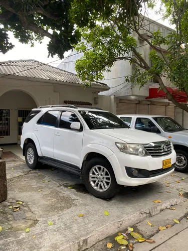 Toyota Fortuner 4x2 2014 