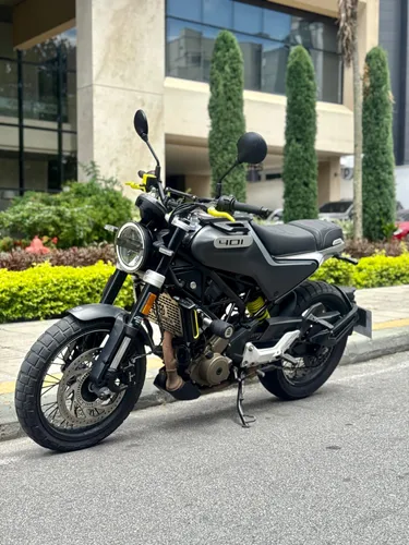 Husqvarna Svartpilen 401 Único Dueo Oportunidad