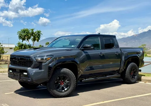 TOYOTA TACOMA TRD SPORT HÍBRIDA 2025