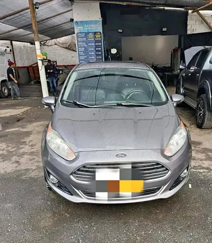 Ford Fiesta Titanium 2014