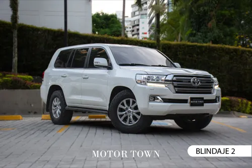 TOYOTA LC200 Sáhara 2019 