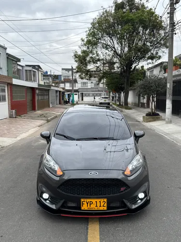Ford fiesta st 