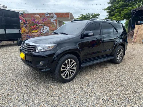 Toyota fortuner 2.7
