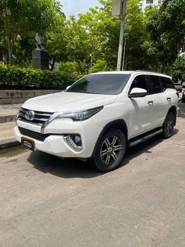 Toyota Fortuner Srv modelo 2020 gasolina 2.7 blindada 