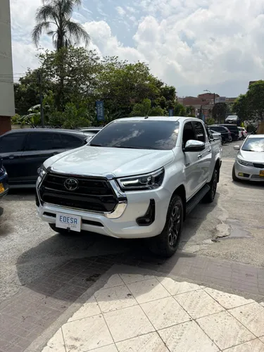 TOYOTA HILUX SRX 2.8 DIESEL 4X4 AT