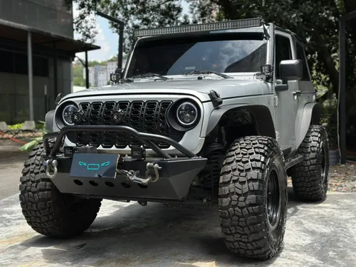Jeep Wrangler 3.8 Sport