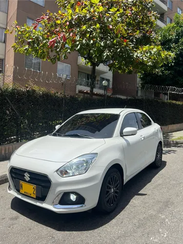 Suzuki Swift Dzire 1.2 MT 2023