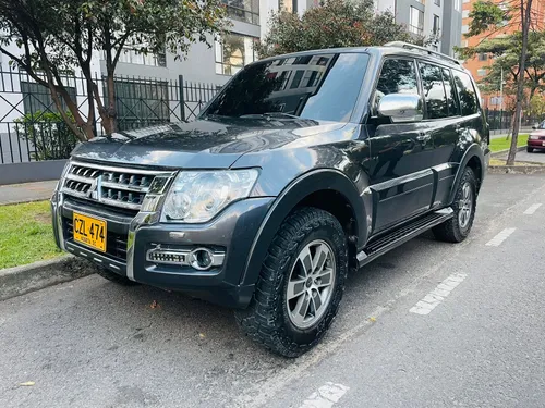  Mitsubishi Montero  3.2 Diésel 