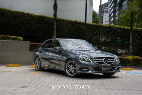 MERCEDES BENZ E200 2014 