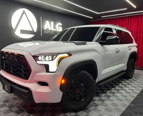 Toyota Sequoia TRD PRO Híbrida 2024