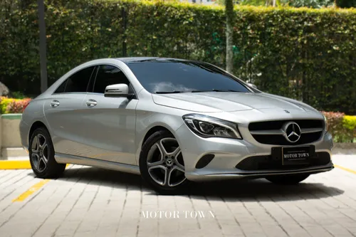 MERCEDES BENZ CLA180 2018