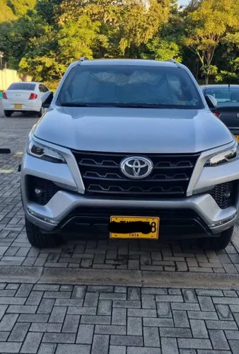 Toyota Fortuner 2.4 street at 7pj 2022