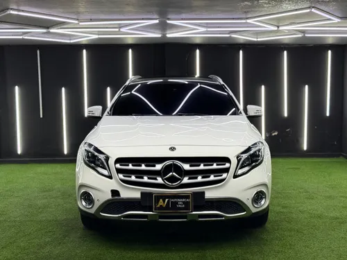 MERCEDES BENZ GLA 200 2019
