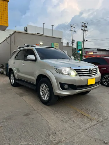 Toyota fortuner SR5 2012 4x2 automática 
