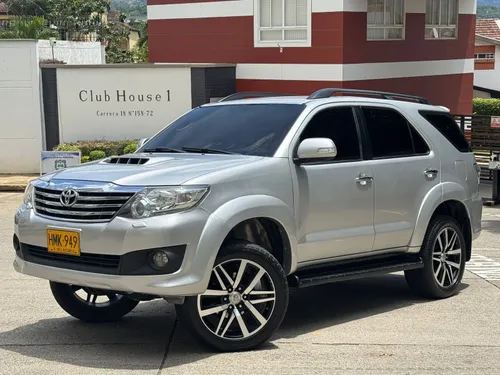Toyota Fortuner SRV 2014  Full Equipo  4x4  Turbo Diésel