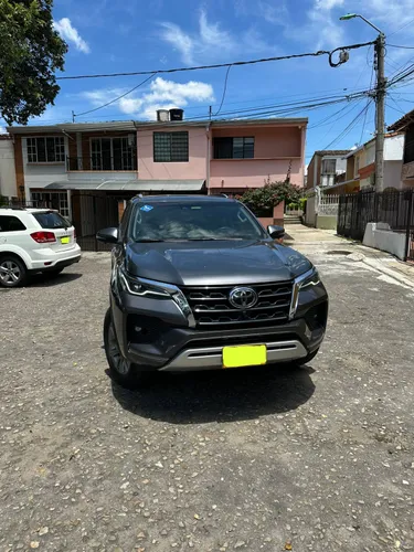 Toyota fortuner srv 2023 diesel