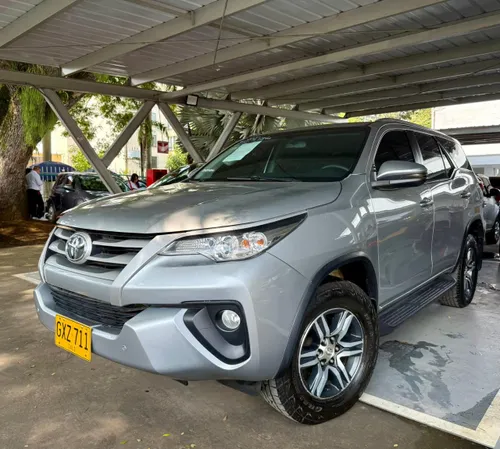 TOYOTA FORTUNER 2.4L STREET TP 2400CC TD 7AB 4X2 EURO IV