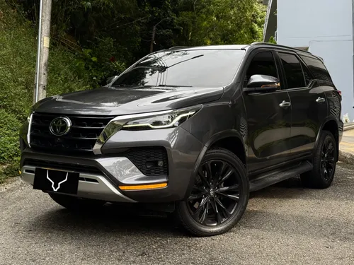 Toyota Fortuner SRV 2022 diesel 