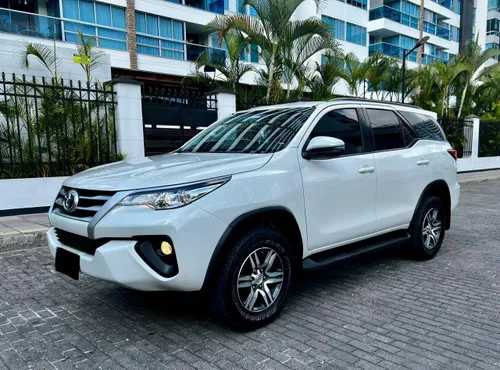 Toyota Fortuner SR 2.4 Diésel  2020
