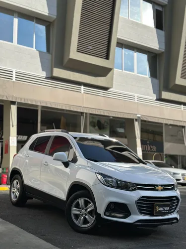 CHEVROLET TRACKER LT