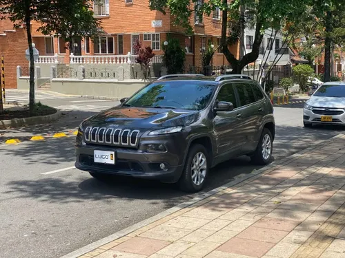 Jeep Cherokee Longitude Plus Automático 