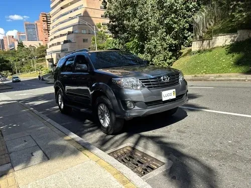 Toyota Fortuner 2.7 2015 Automático Gasolina