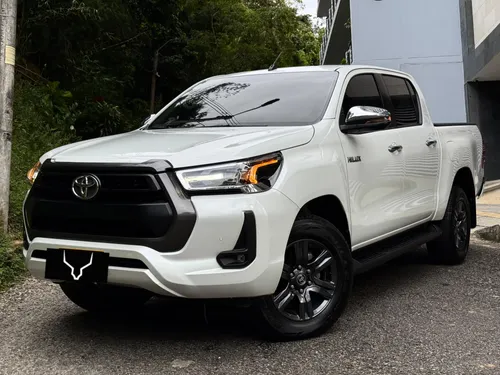 Toyota hilux 2023 2.4 diesel automática 