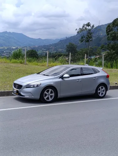 Volvo V40 T4 kinetik 2014