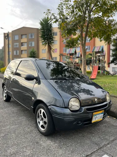 Excelente Renault Twingo 2012