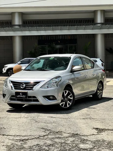 Nissan Versa 