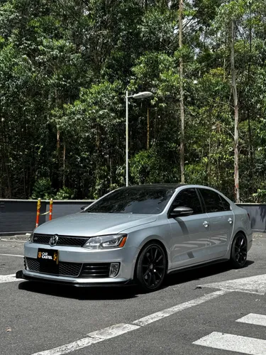 VOLKSWAGEN NEW JETTA GLI 2.0 TURBO AT