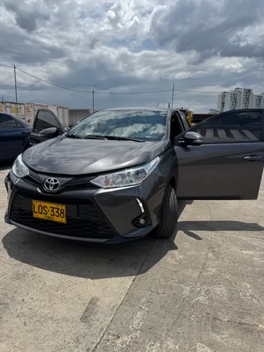 Toyota Corolla xs HB ao 2023 perfecto estado 