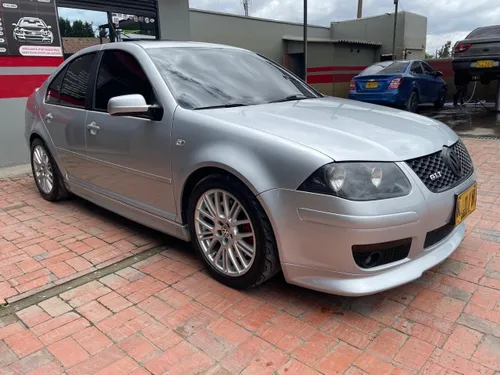 VOLKSWAGEN JETTA GLI 1.8T MECÁNICO 