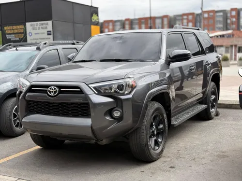 Toyota 4Runer 2023 sr5