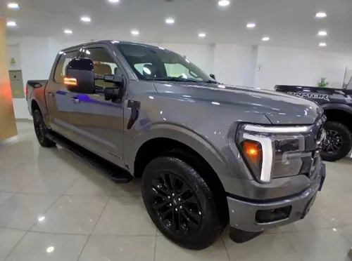 Ford F-150 Lariat 2025