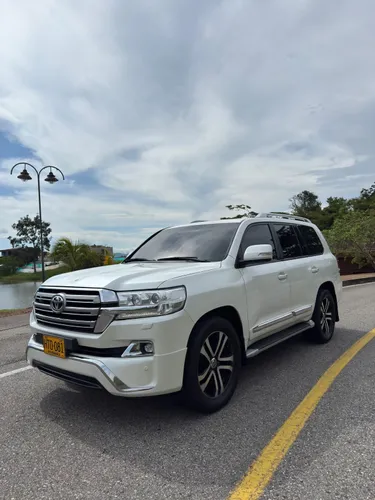TOYOTA LAND CRUISER SAHARA LC200 EUROPEA 2014 