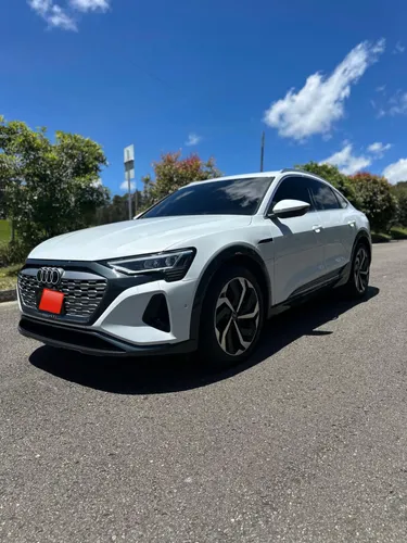 Audi Q8 e-tron 50