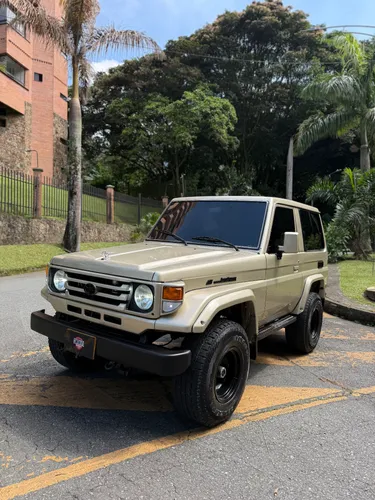 Toyota land cruiser machito 1990
