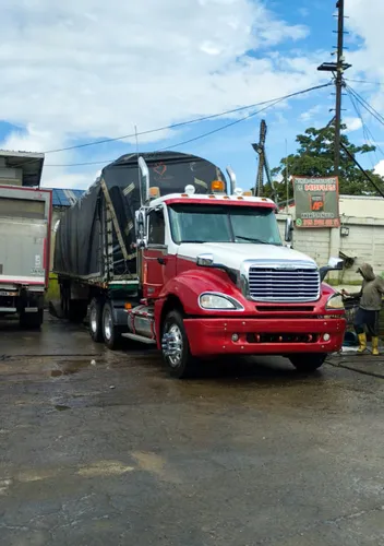 Freightliner Columbia 2012 