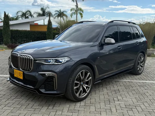 BMW X7 M50i 2022
