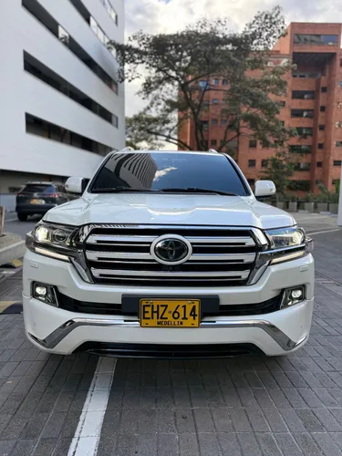 Toyota Lc200 Sahara 