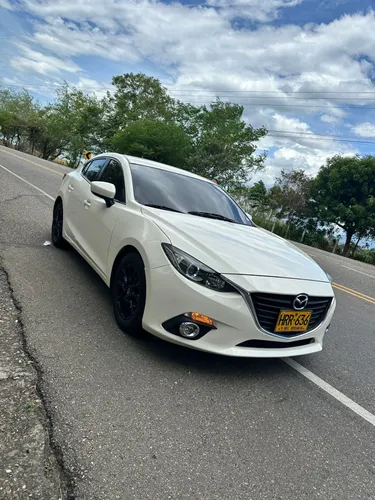 Mazda 3. 2017 