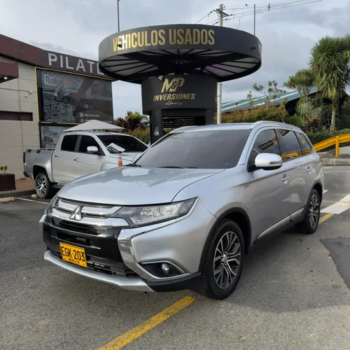 Mitsubishi outlander 2017 automática 4x4