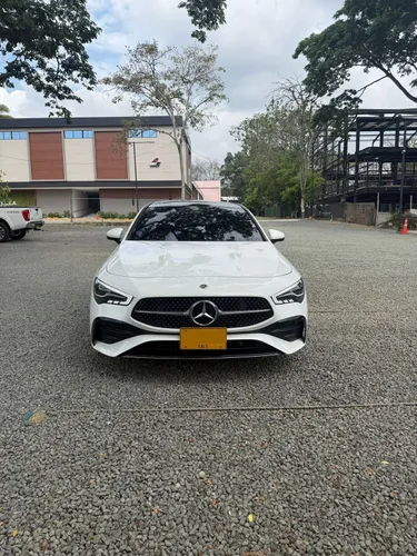 Mercedes-Benz CLA 250 - Modelo 2025