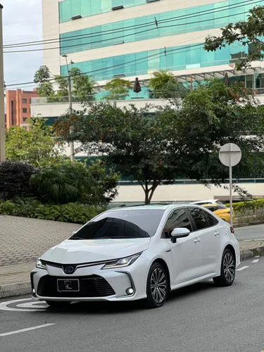 Toyota Corolla SEG 1.8cc Hybrid