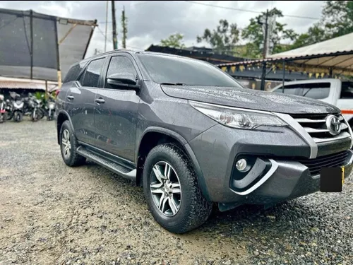 Toyota Fortuner SW4 2020
