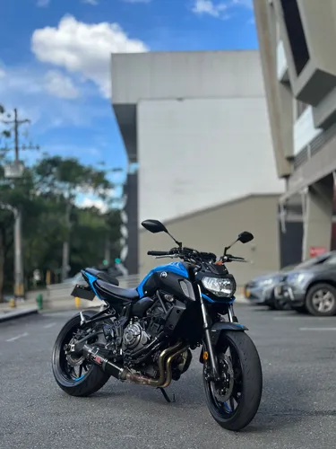 YAMAHA MT 07